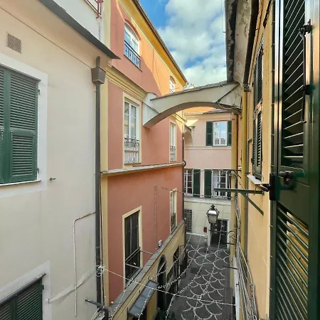 100M Dal Mare Nel Cuore Del Paese -Centrostorico Pietra Ligure Buitenkant foto